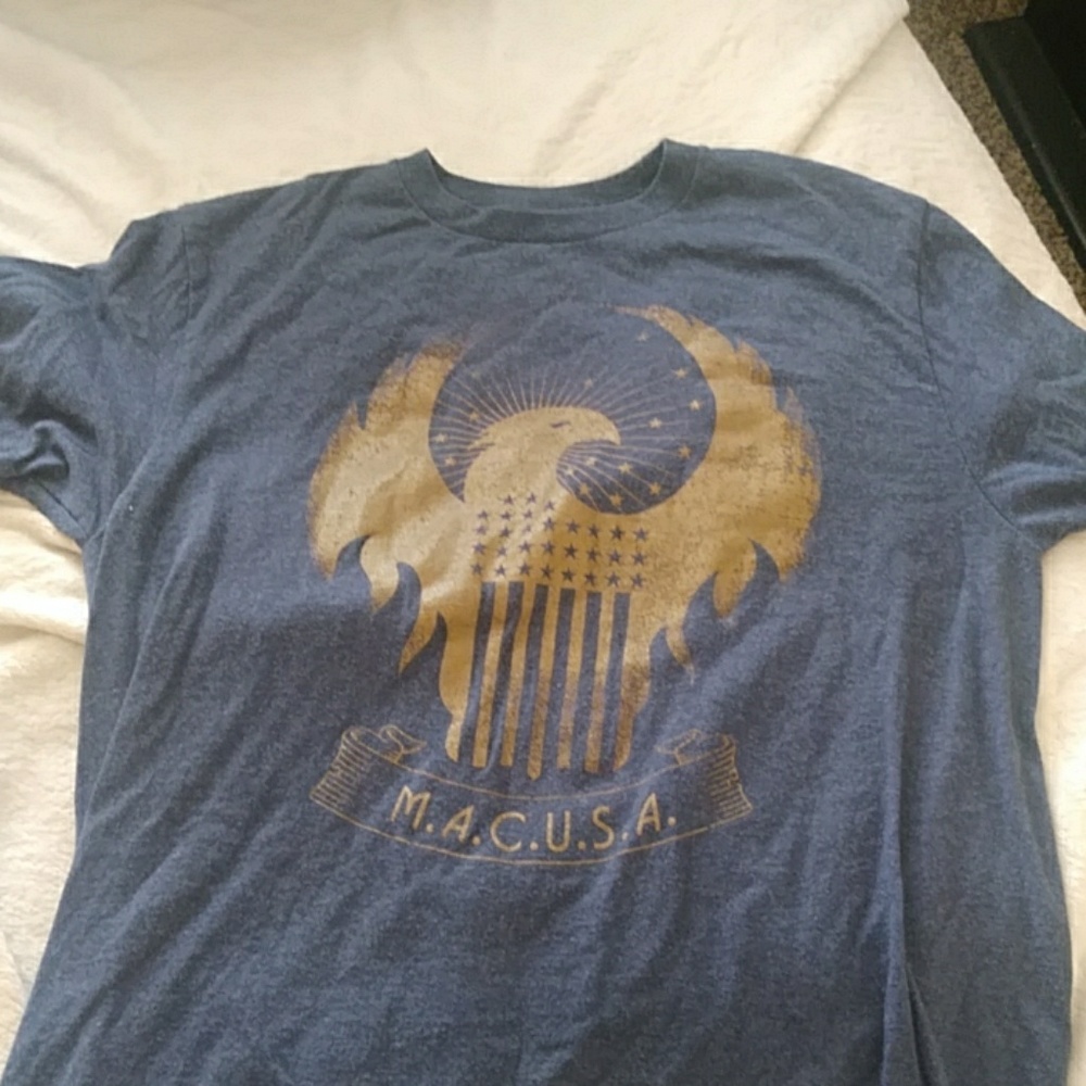 Regal exclusive Fantastic Beasts tee